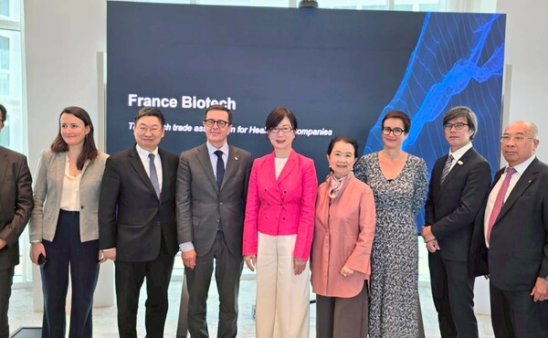 Fill french biotech ambassador signing mou 0 0